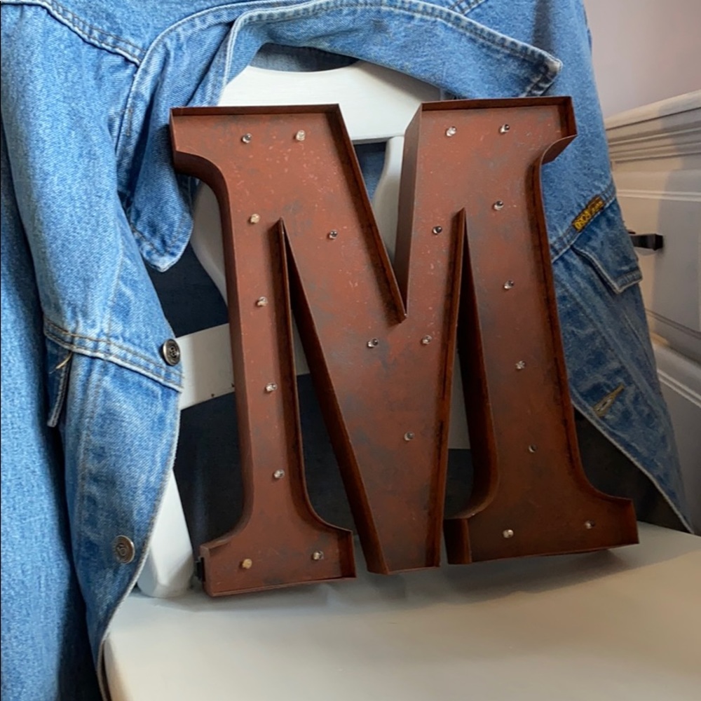 letter M rustic light-up marquee sign